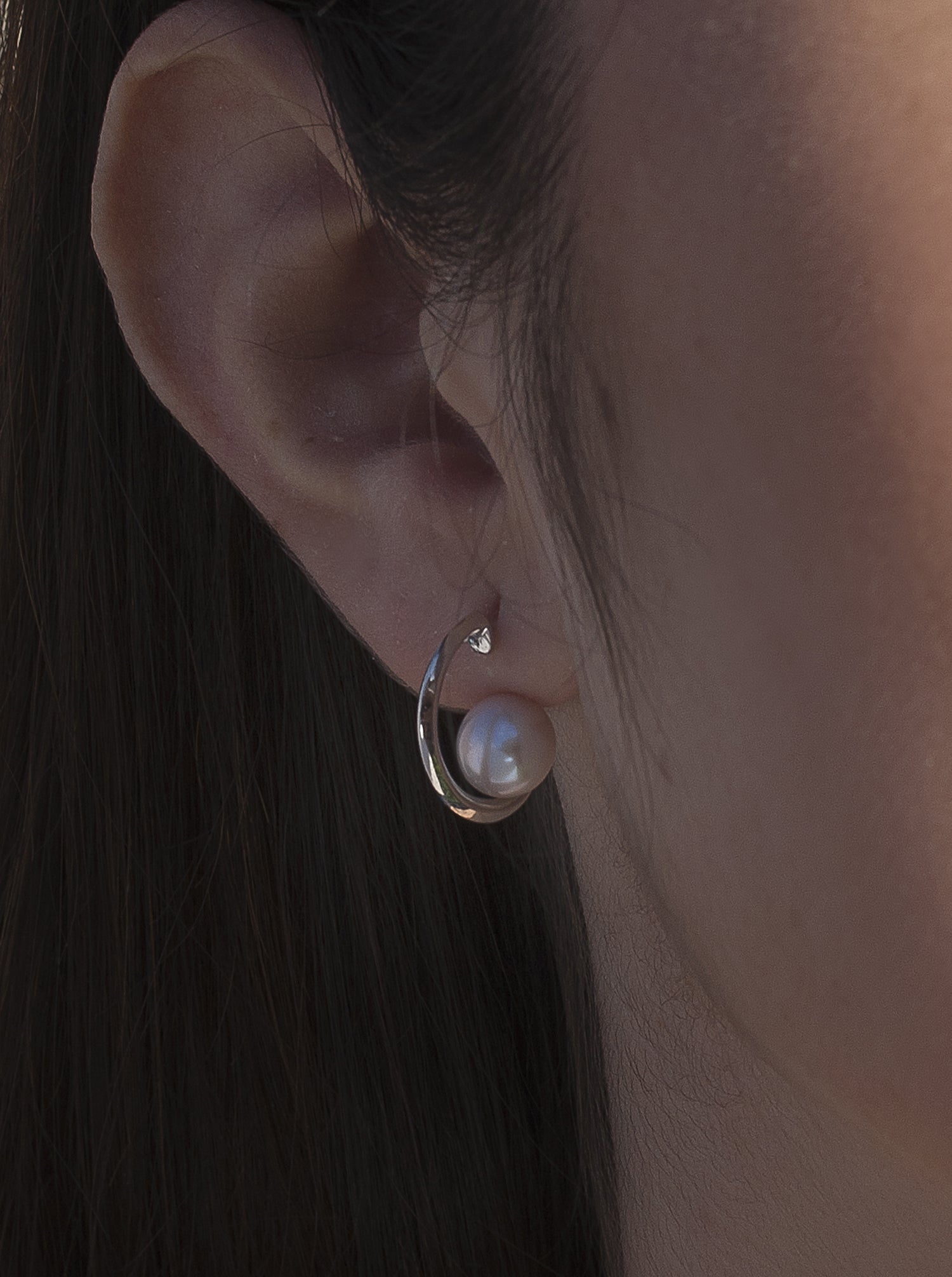 Pendientes aro de plata diseño mini con perla-LINEARGENT