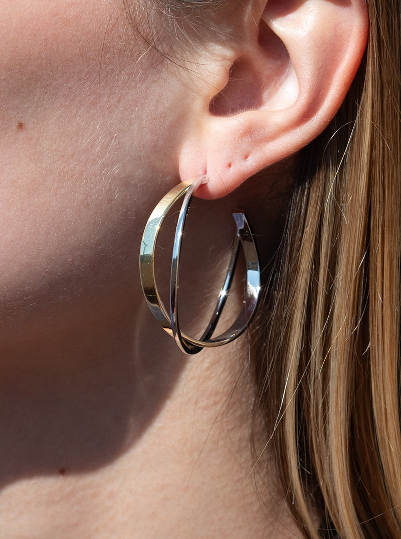 Pendientes aro diseño bicolor con doble raíl entrecruzados-LINEARGENT