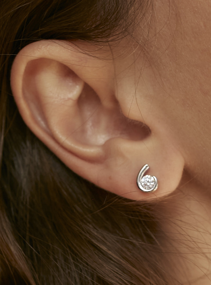 Pendientes botón diseño de lágrima con circonita-LINEARGENT