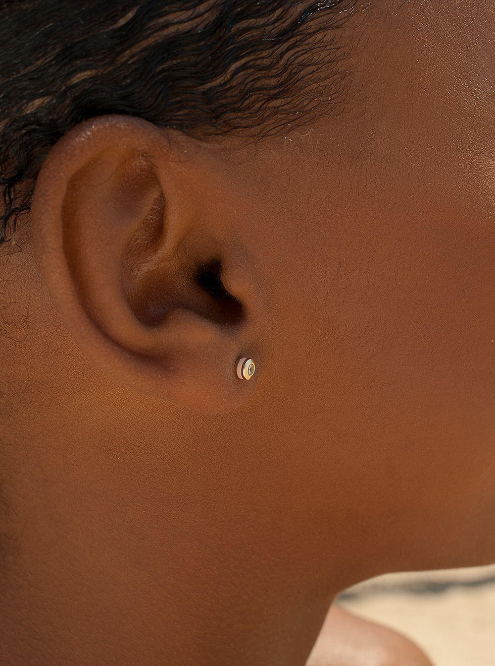 Pendientes botón diseño esmalte rosa palo combinado con plata y circonita-LINEARGENT