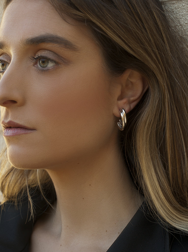 Pendientes de aro doble en tono plateado