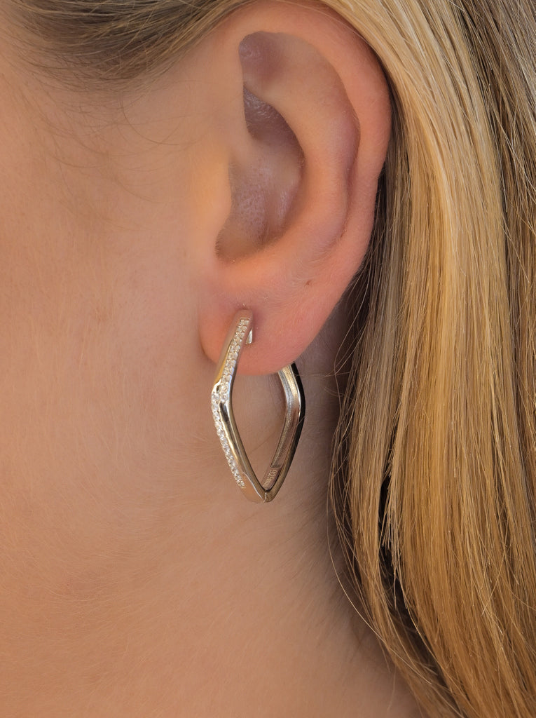 Pendientes de aro en forma de rombo con circonitas-LINEARGENT