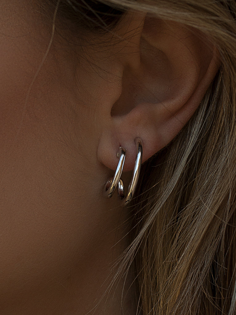 Pendientes de plata con diseño de aro doble-LINEARGENT