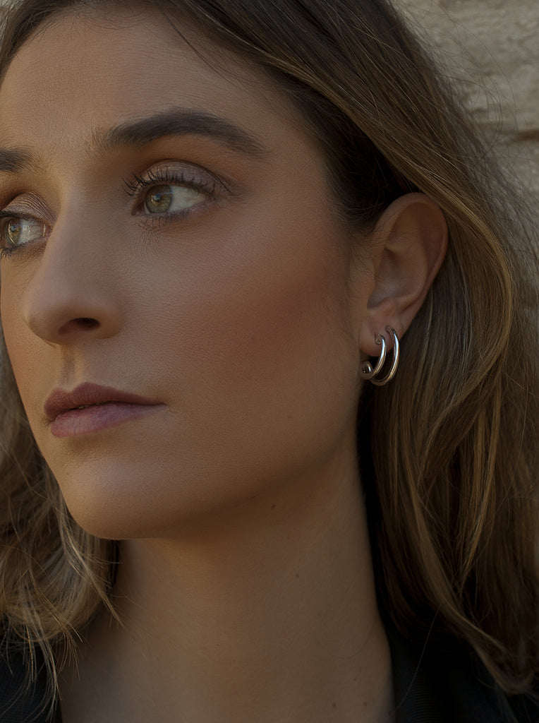 Pendientes de plata con diseño de aro doble