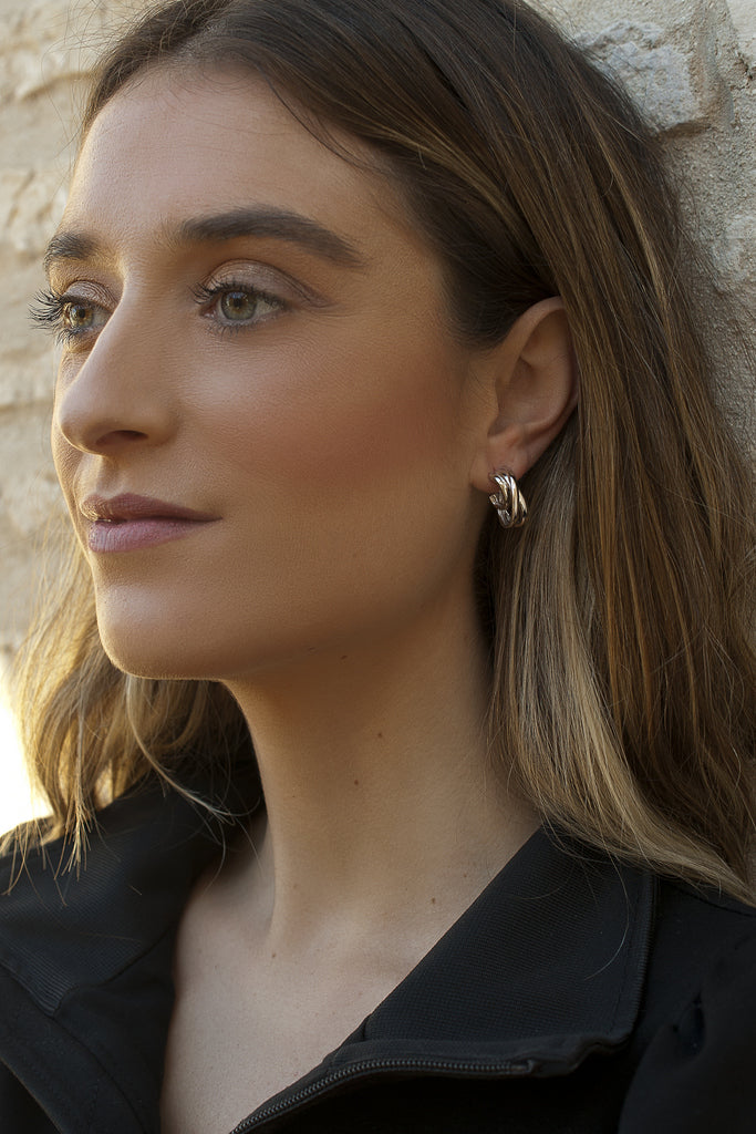 Pendientes de plata con diseño de doble aro entrelazado