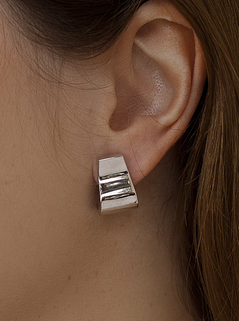 Pendientes de plata con diseño geométrico y elegante-LINEARGENT