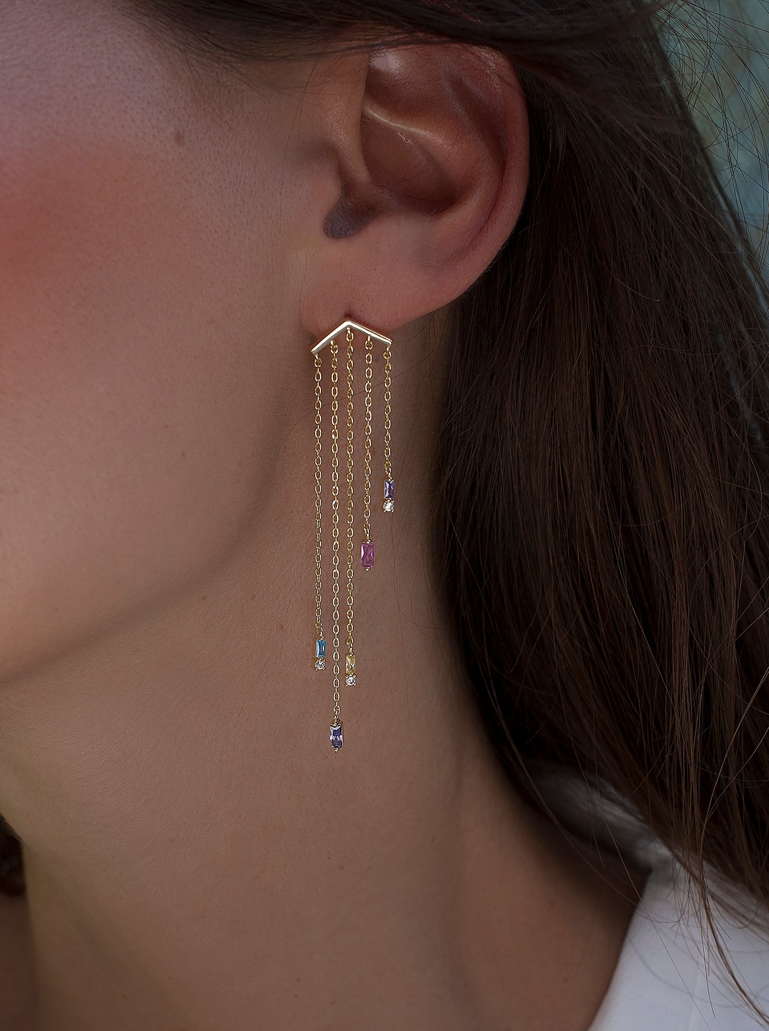 Pendientes largos de plata diseño cinco cadenas con gemas tono rosado