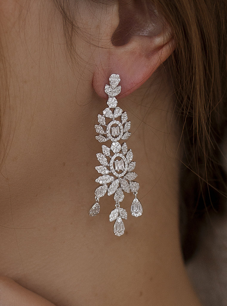 Pendientes novia con diseño floral y circonitas-LINEARGENT