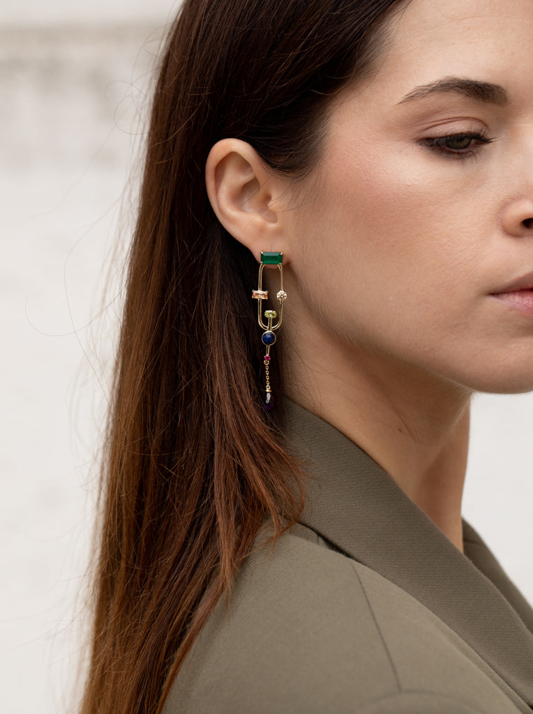 Pendientes originales de diseño vanguardista con gemas