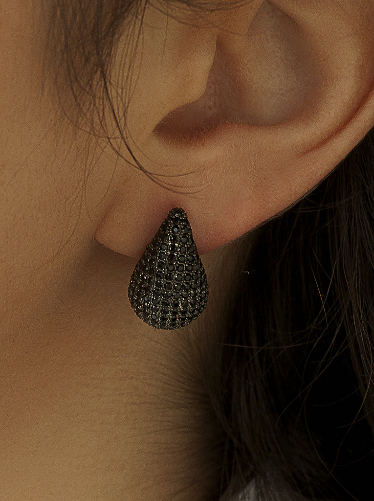 Pendientes originales de plata en forma de gota mini con circonita negra-LINEARGENT