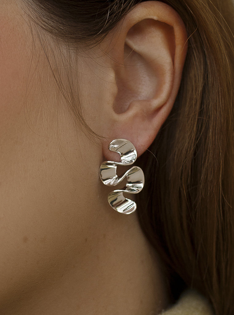 Pendientes originales diseño fluido y ondulado-LINEARGENT