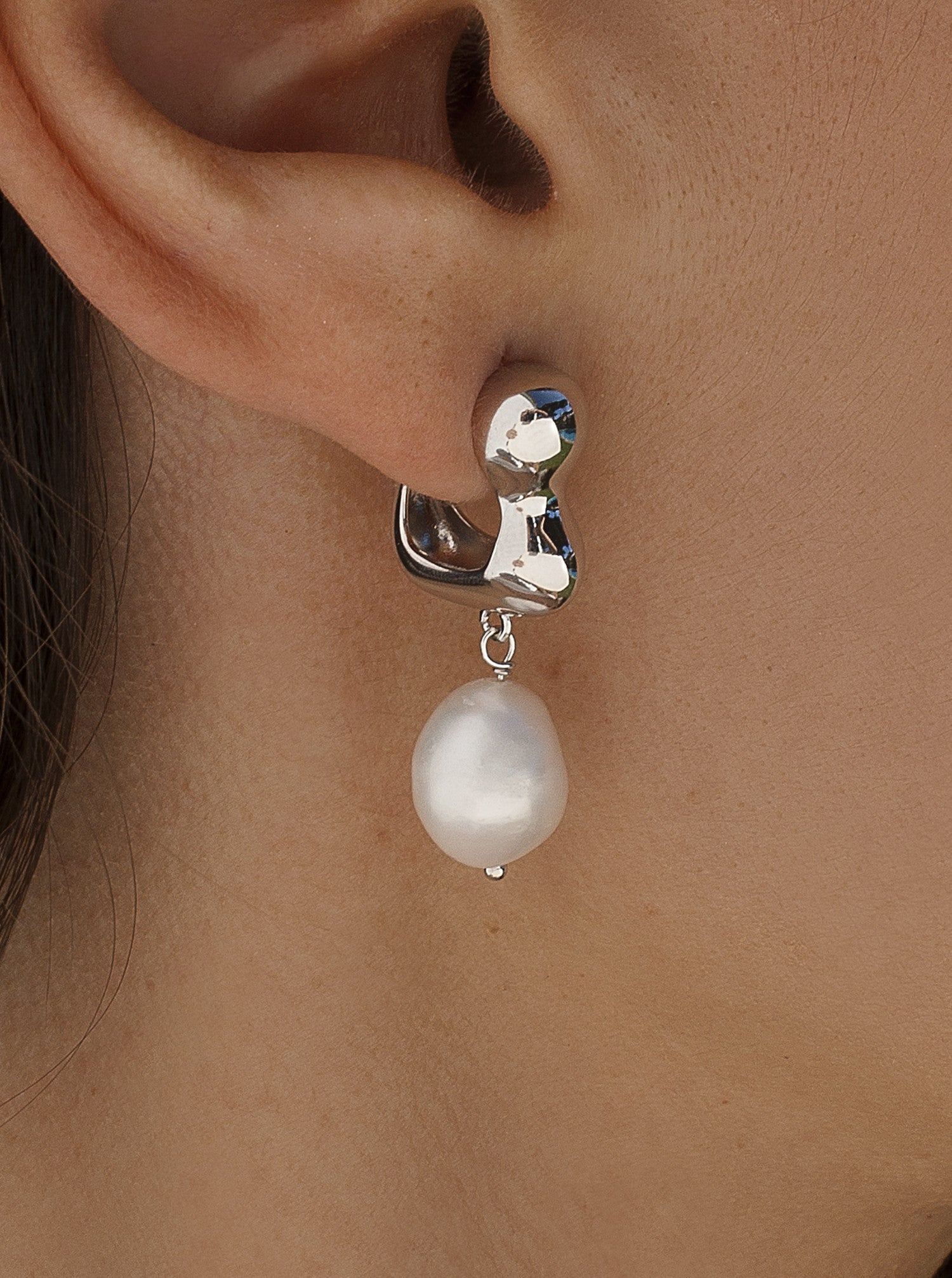 Pendientes perla diseño orgánico