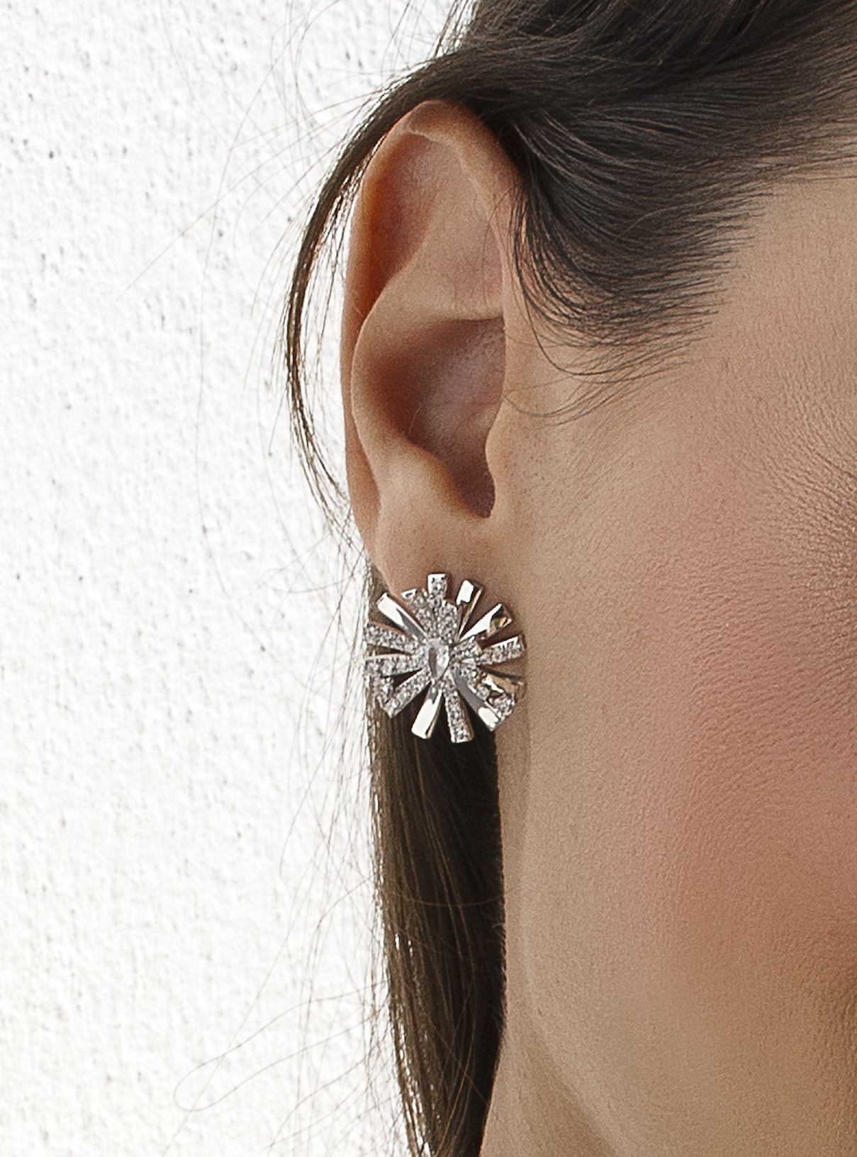 Pendientes plata inspiración flor con circonitas-LINEARGENT