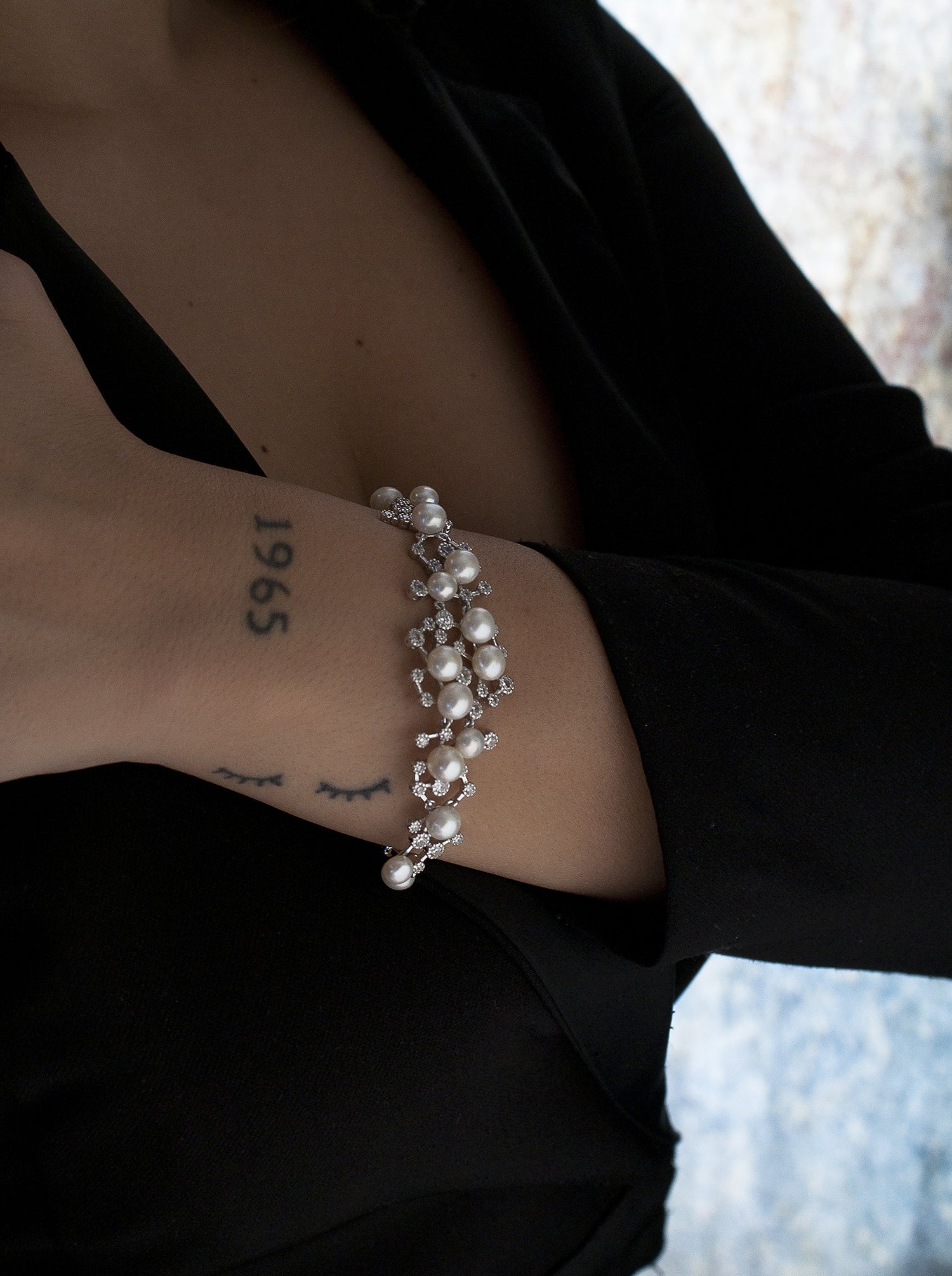 Pulseras brillantes de plata diseño perlas y circonitas