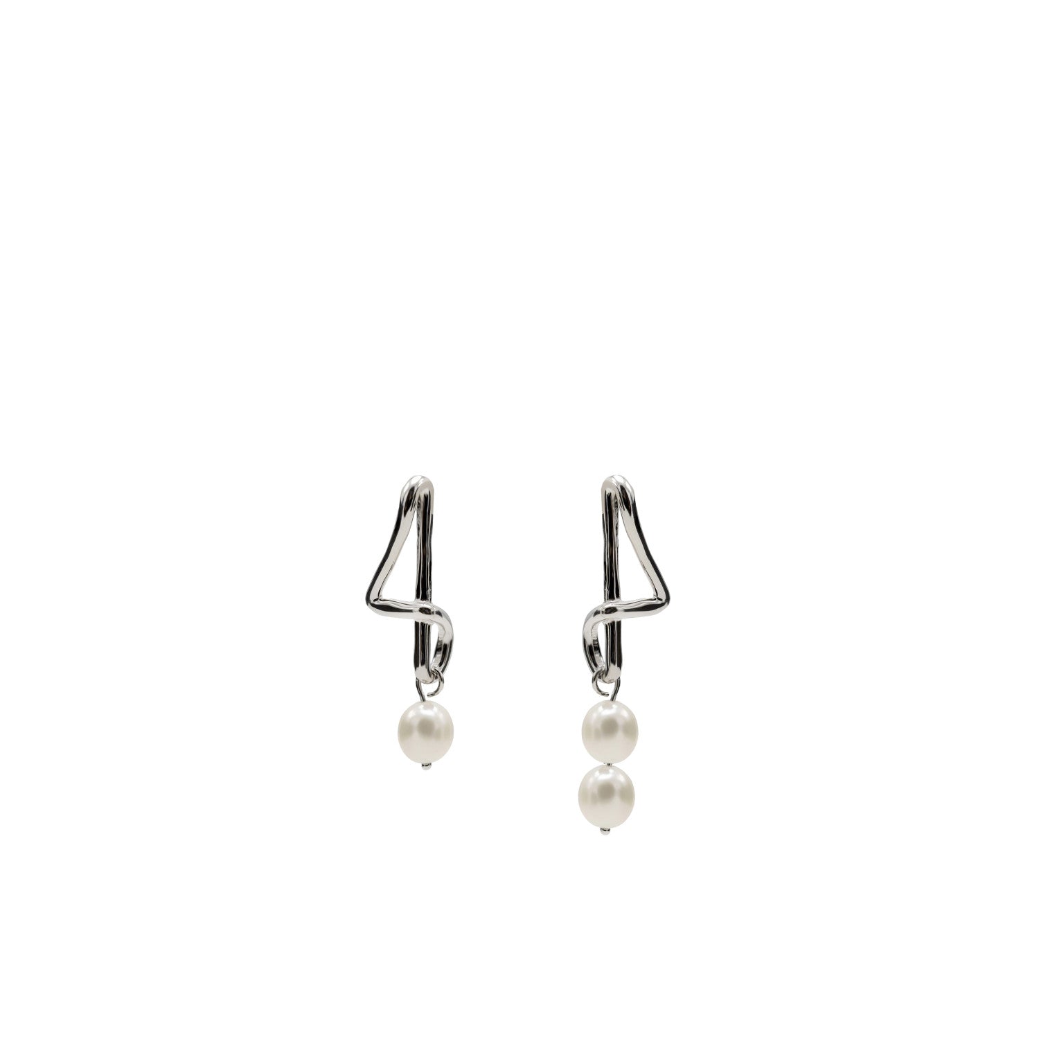 Pendientes perlas de plata con diseño geomérico