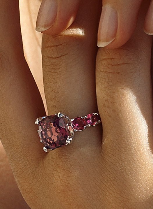 Anillos con piedras de colores diseño de gemas fucsia-LINEARGENT