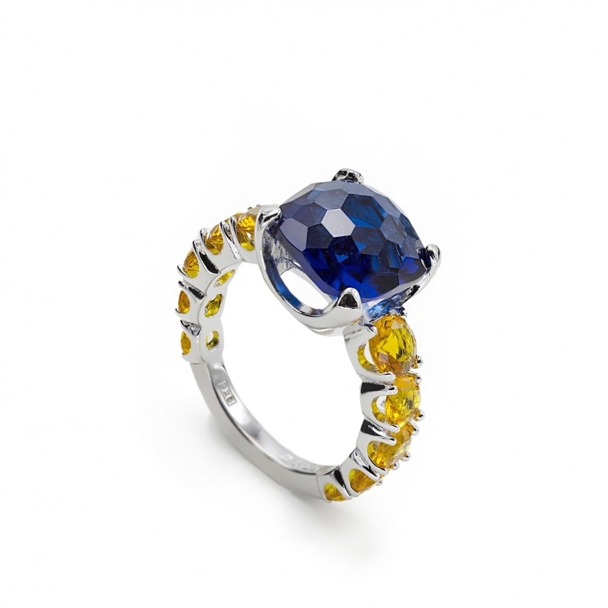 Anillos con piedras en plata cuarzo adamantino azul-LINEARGENT