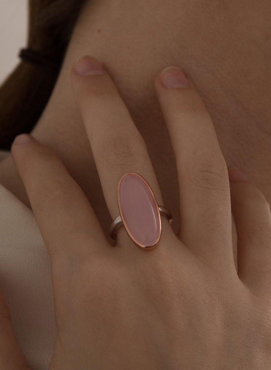 Anillos con piedras motivo central ovalado en rosa-LINEARGENT
