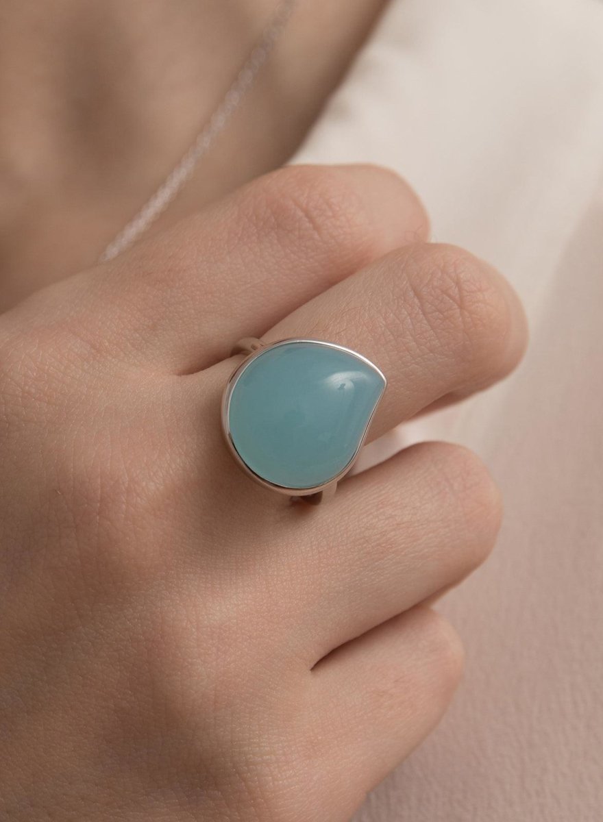 Anillos con piedras motivo en forma de lágrima en azul-LINEARGENT