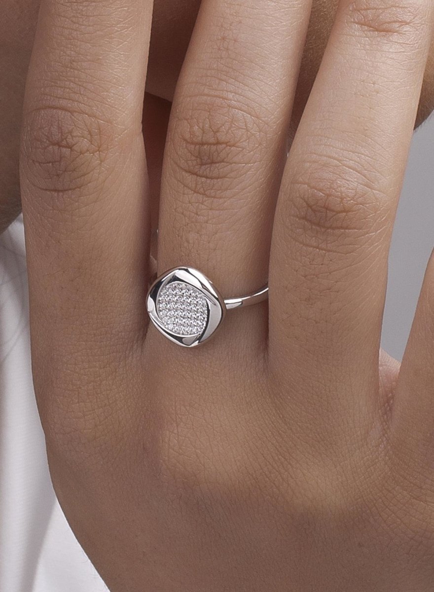 Anillos finos de plata silueta cuadrada y circonitas-LINEARGENT