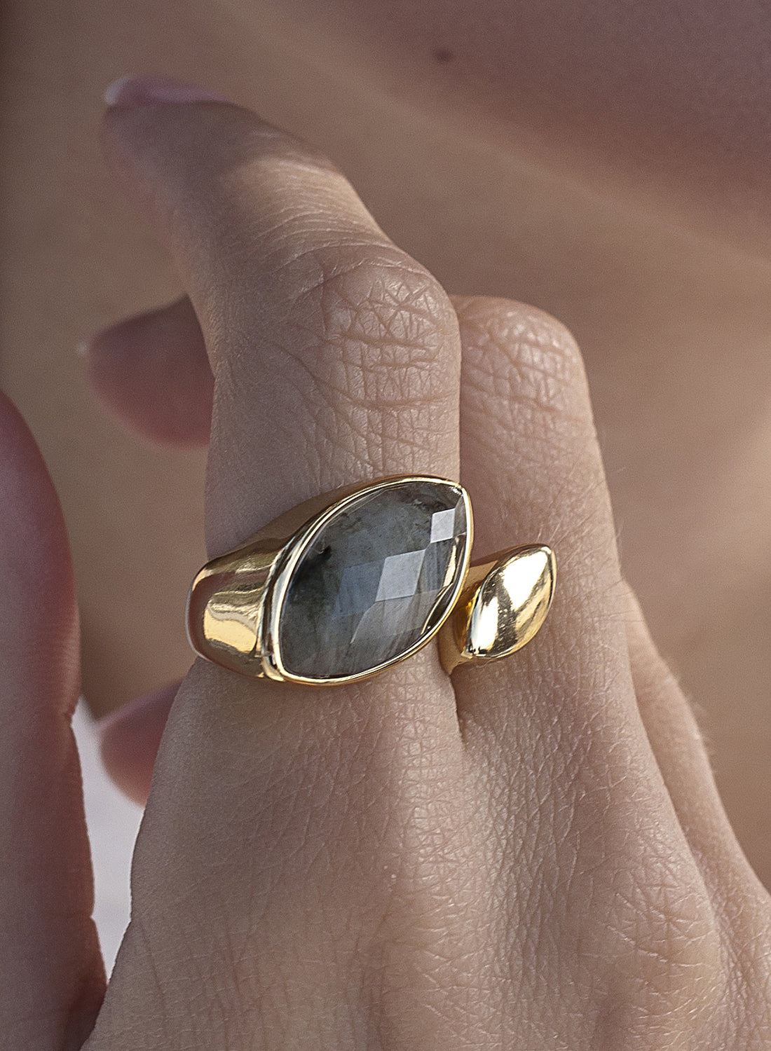 Anillos grandes con piedras semipreciosas diseño abierto-LINEARGENT