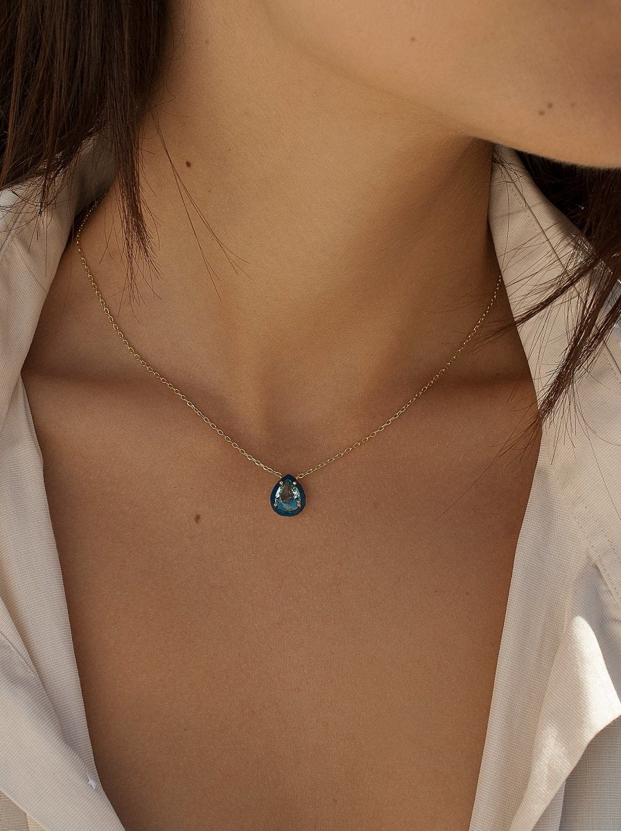 Collares con piedras diseño de gota con esmalte azul