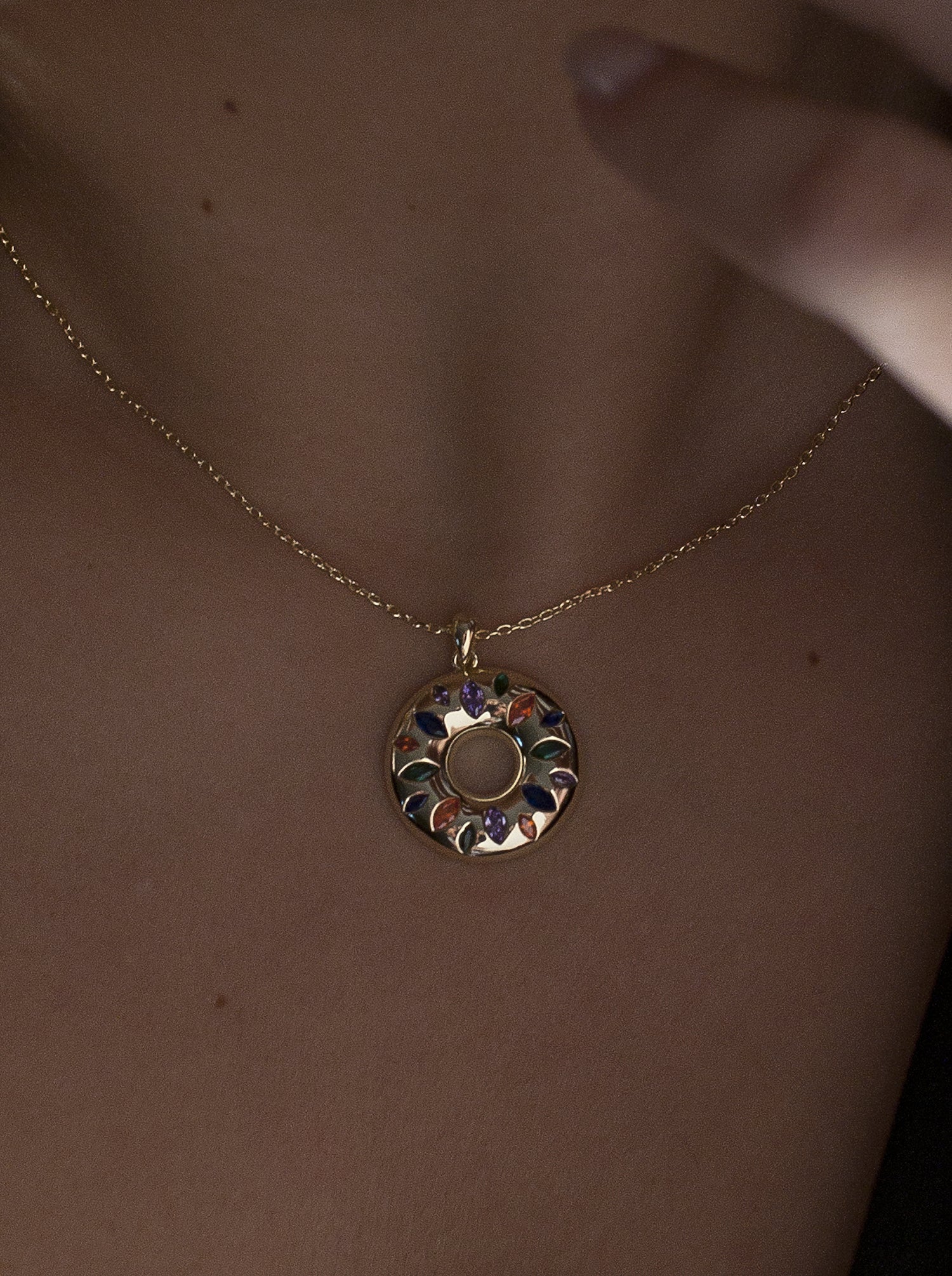 Collares con piedras diseño donut con gemas multicolor-LINEARGENT