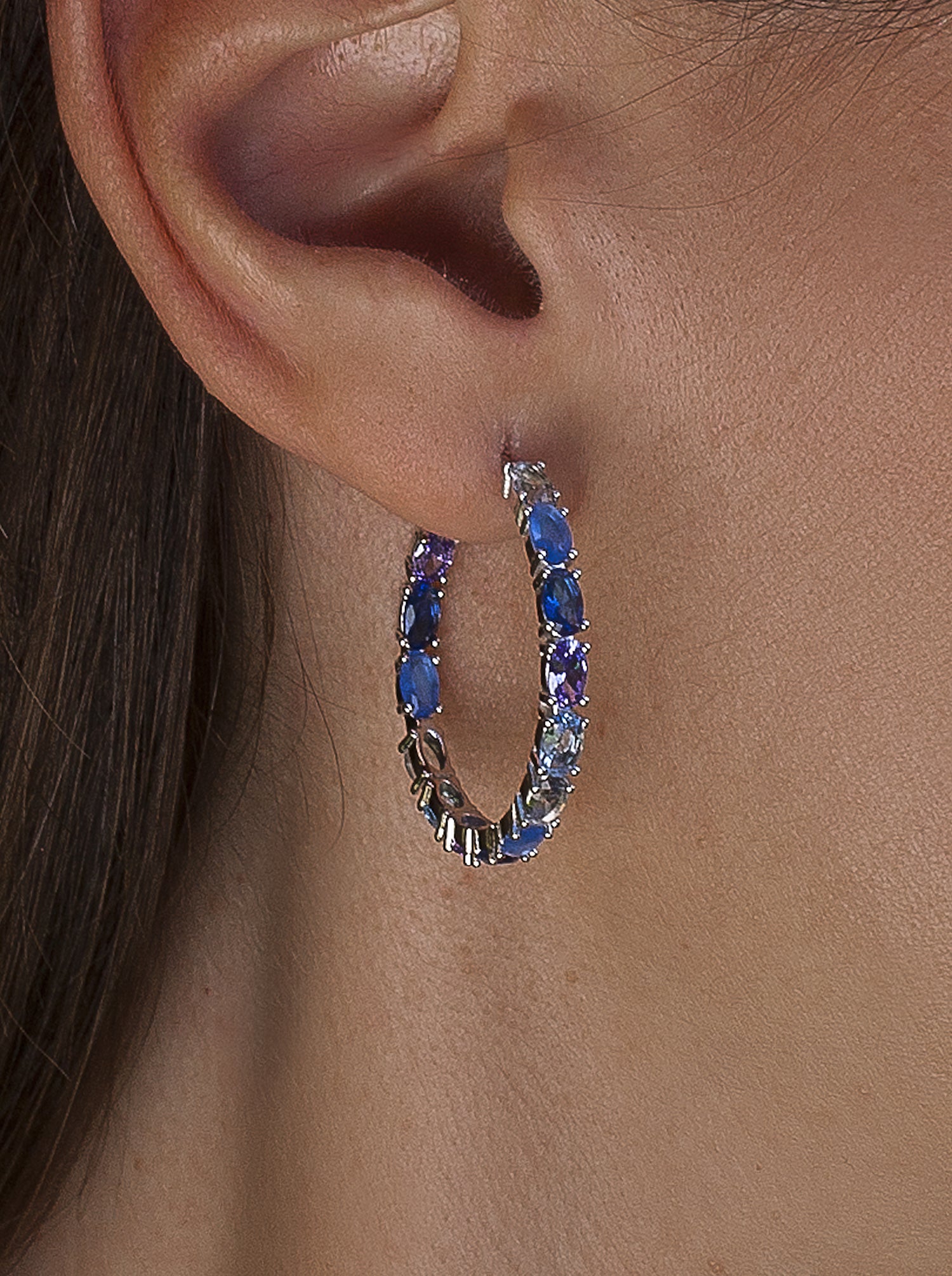 Pendientes aro con piedras en tonos azules de talla oval-LINEARGENT