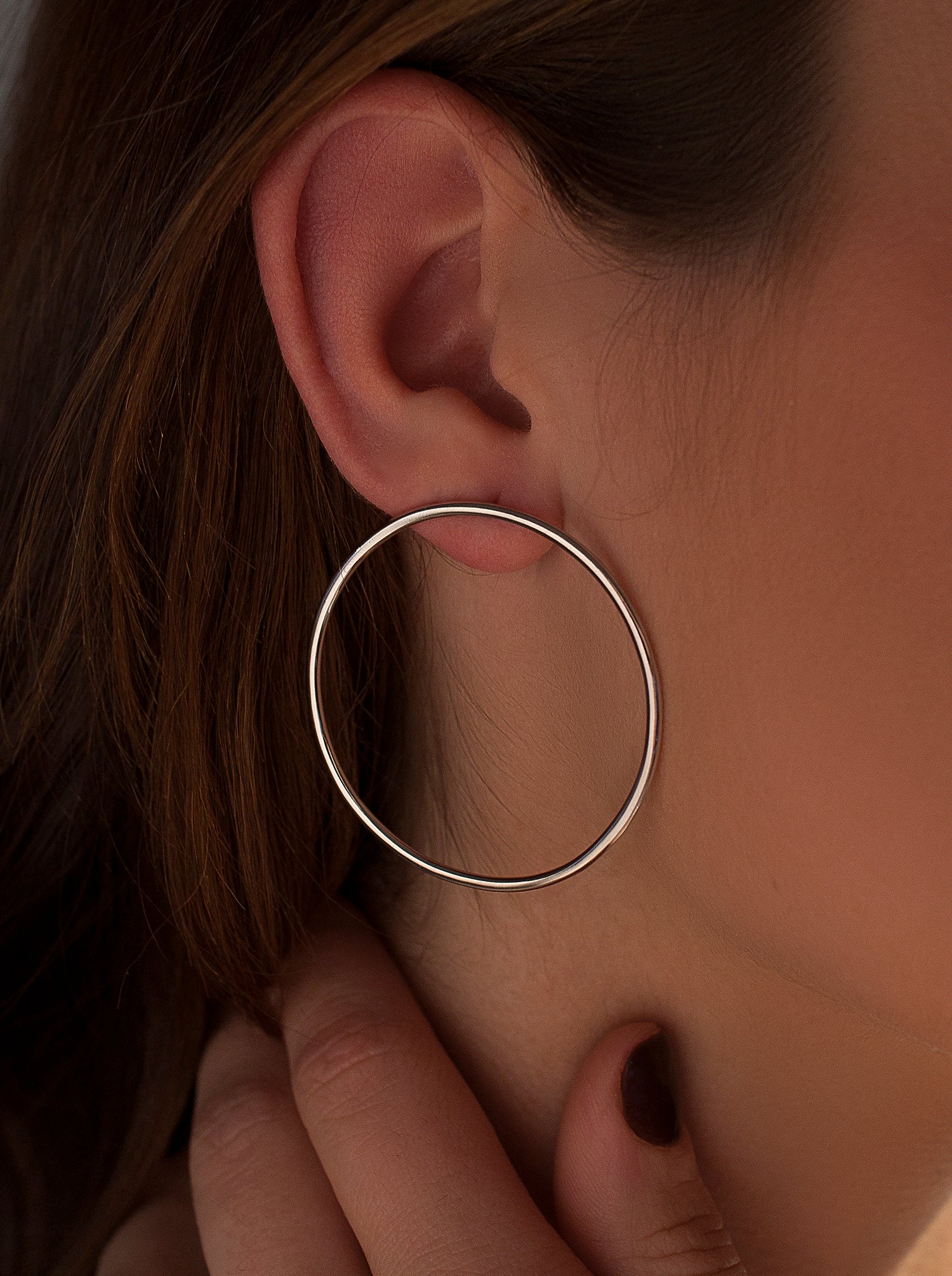 Pendientes aro de plata diseño maxi círculo-LINEARGENT