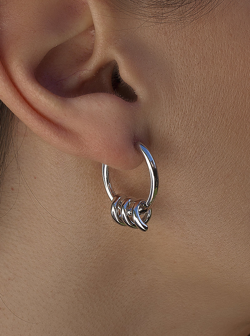 Pendientes aro de plata lisa con motivo de espiral-LINEARGENT