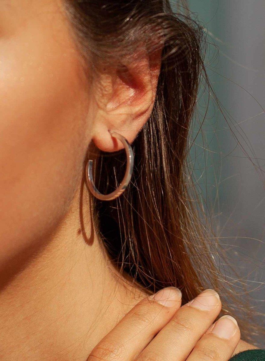 Pendientes aro de plata lisa diseño cuadrado tamaño mediano-LINEARGENT
