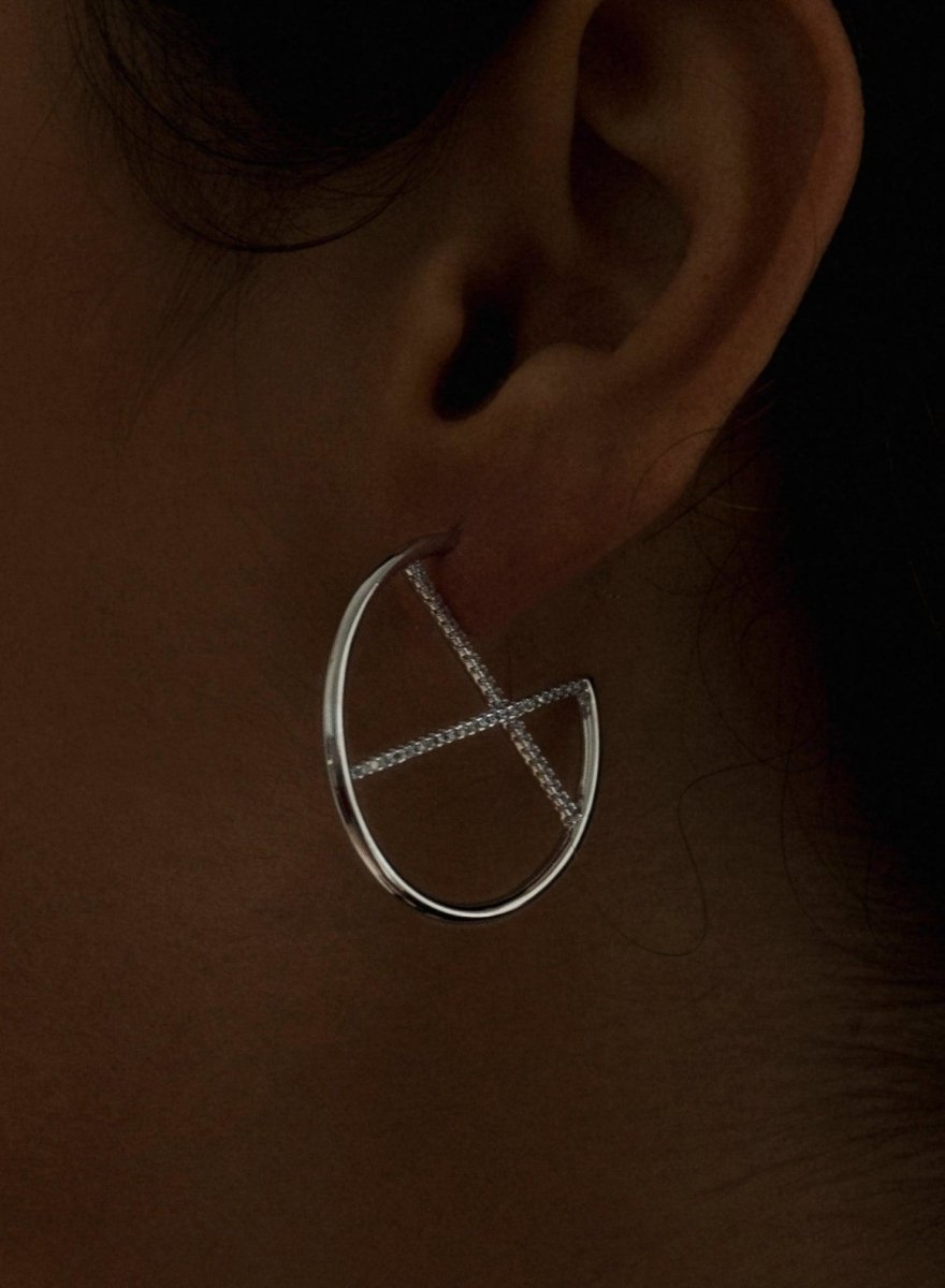 Pendientes aro originales diseño carriles de circonita cruzados-LINEARGENT