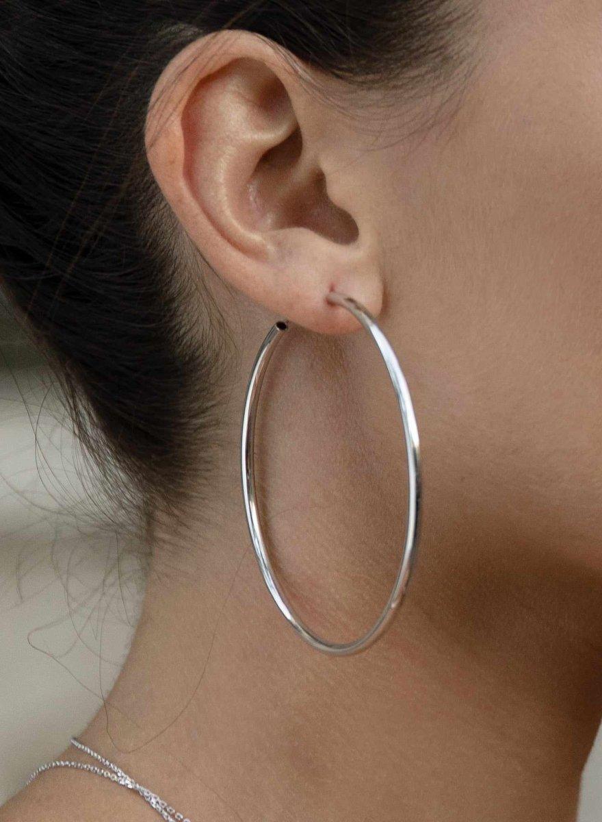 Pendientes aros grandes diseño tubular de plata lisa y cierre oculto-LINEARGENT