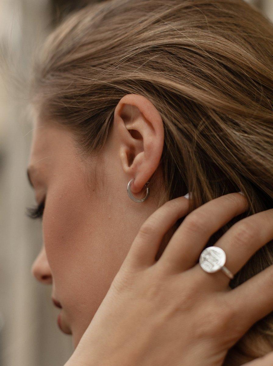 Pendientes aros pequeños clásicos y elegantes estilo plano-LINEARGENT