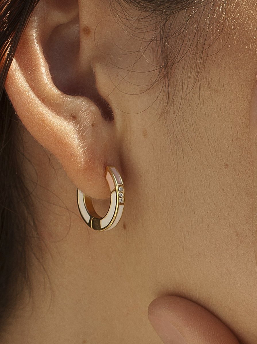 Pendientes aros pequeños diseño esmalte rosado y blanco con circonitas-LINEARGENT