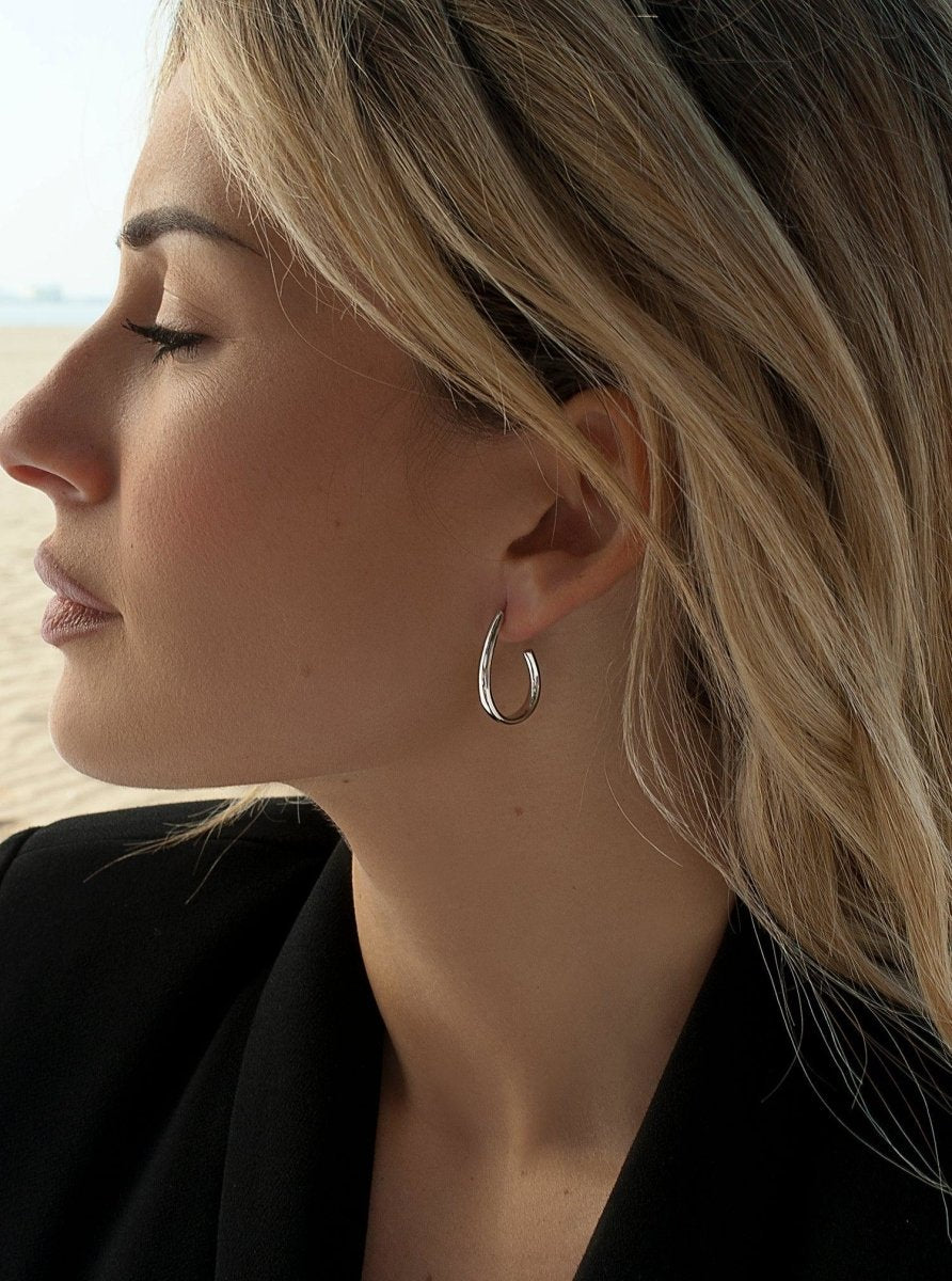 Pendientes aros pequeños diseño semiabierto redondo y plata lisa