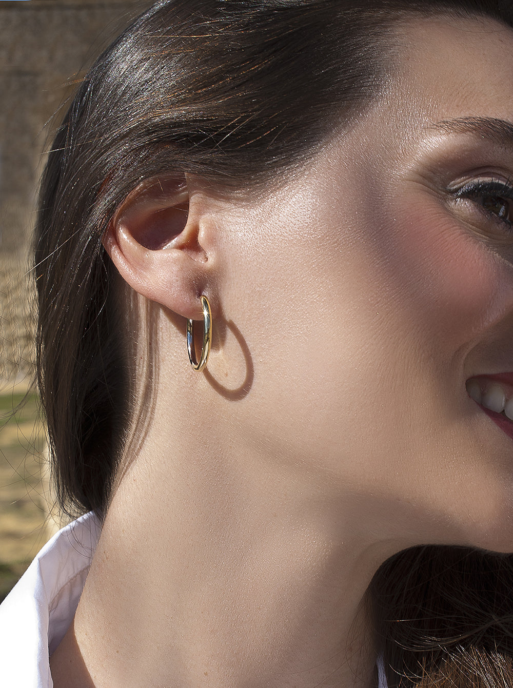 Pendientes bicolor de plata diseño aro mediano