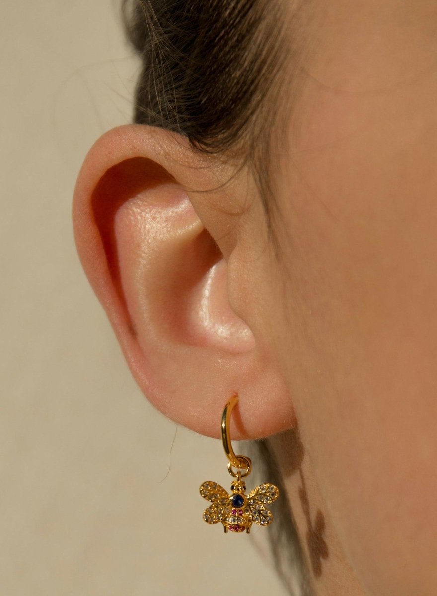 Pendientes con colgantes motivo de abeja y mosca-LINEARGENT