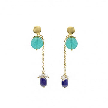 Pendientes largos de piedra natural bañados en oro