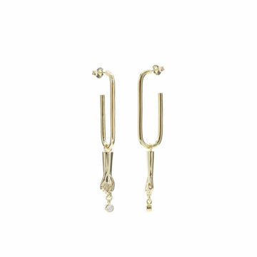 Pendientes largos de plata finos estilo aro diseño de mano y circonita baño en oro