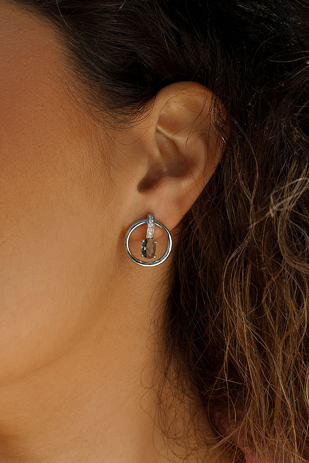 Pendientes originales diseño de círculo y gema central-LINEARGENT