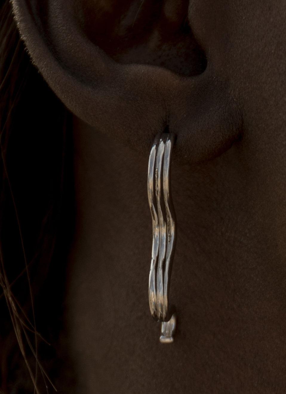 Pendientes originales plata finos curvado triple rail-LINEARGENT