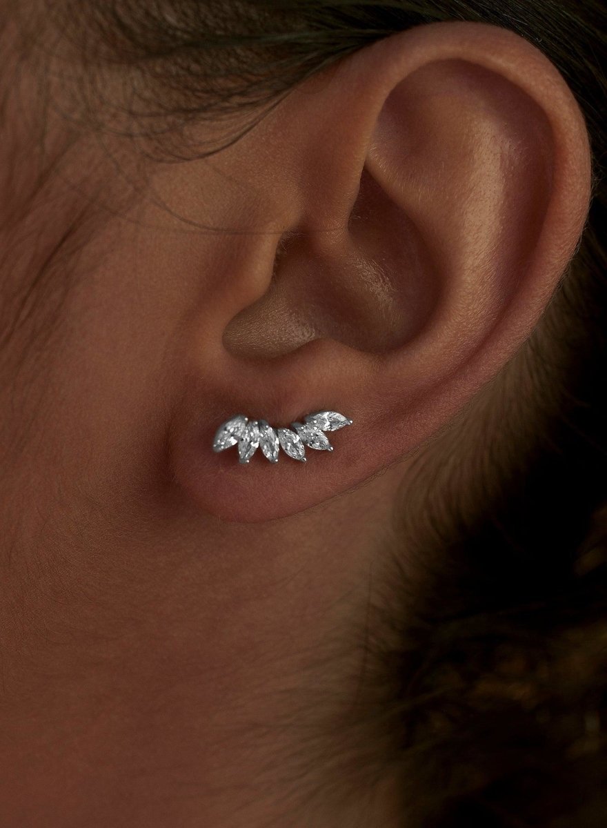 Pendientes trepadores de plata con seis circonitas pequeñas talla marquesa-LINEARGENT