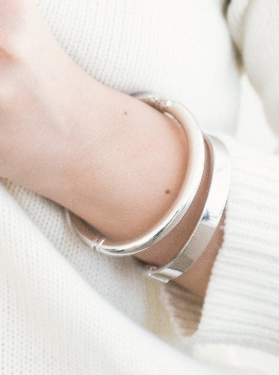 Pulsera esclava de plata cilíndrica gruesa-LINEARGENT