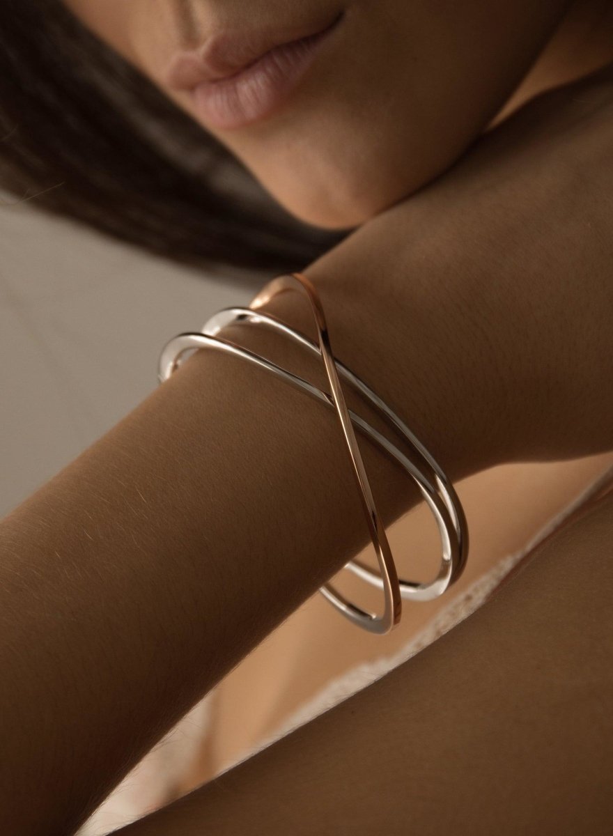 Pulsera esclava de plata gruesa con carril bicolor-LINEARGENT