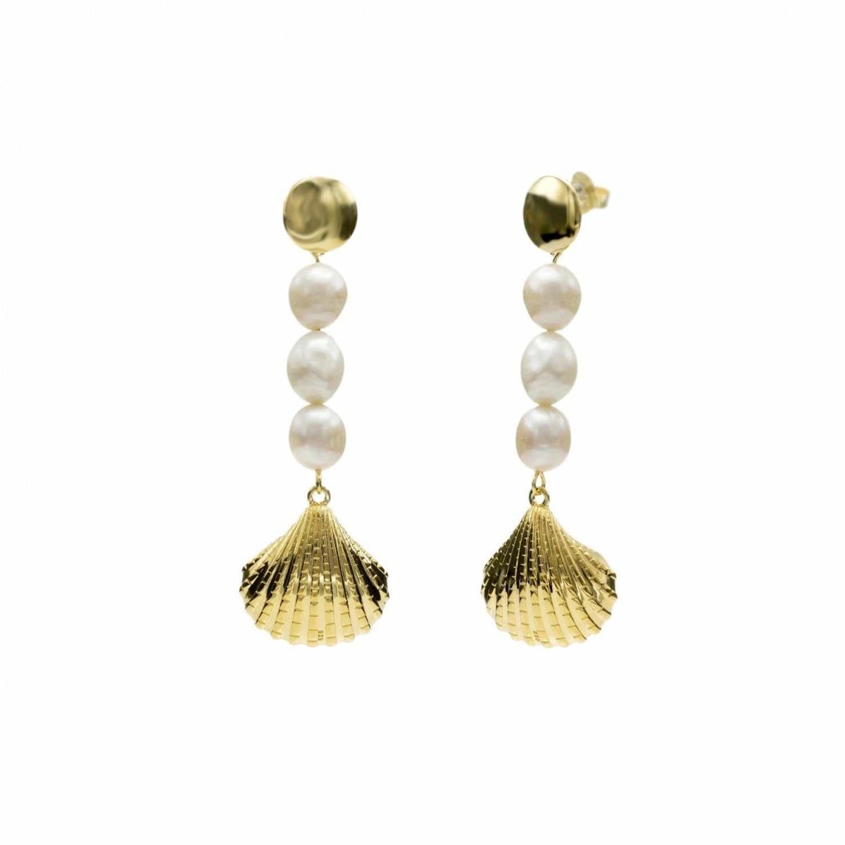Pendiente · Pendientes largos plata de perlas y diseño concha baño en oro