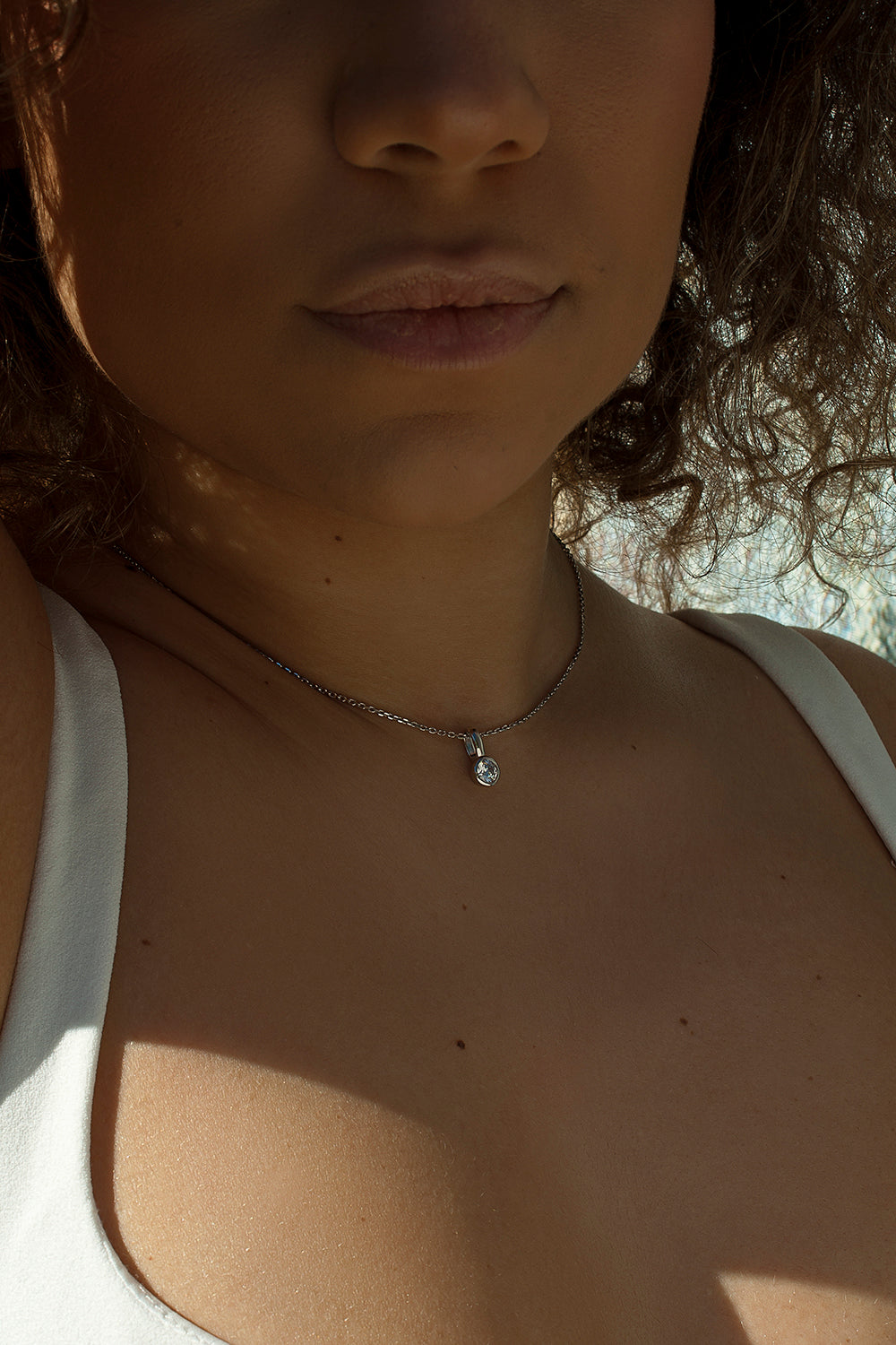 Colgantes pequeños diseño redondo brillante