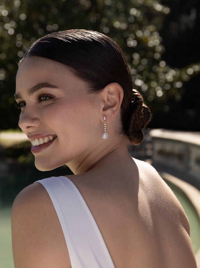 Pendientes novia swarovski de plata diseño colgante con circonita