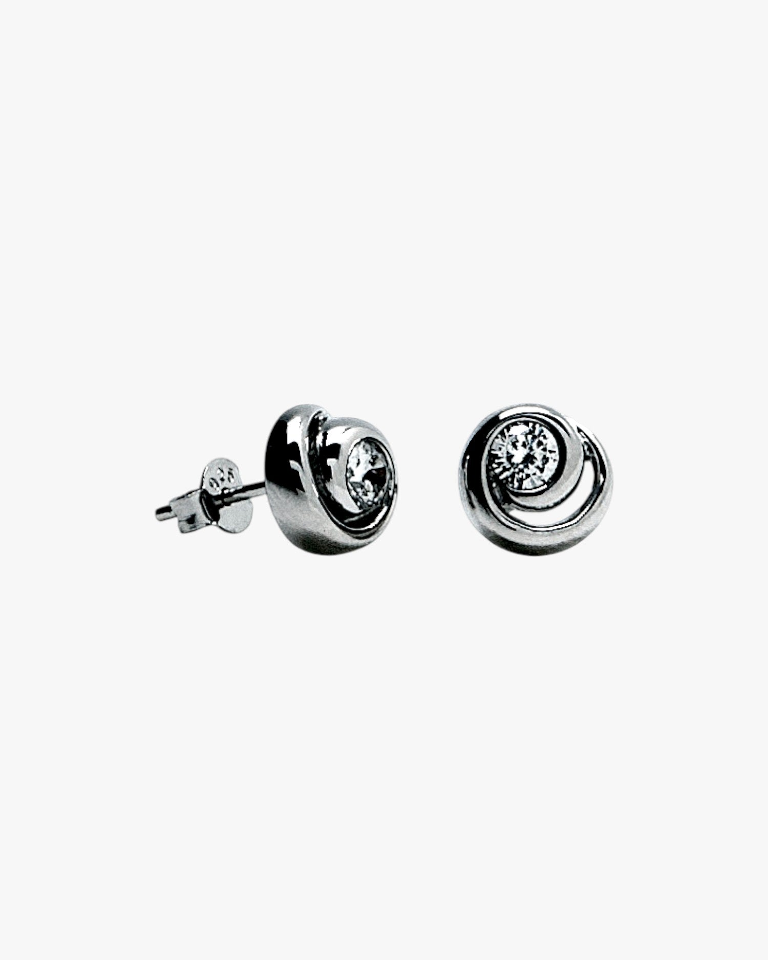 Pendientes botón diseño espiral con centro de circonita