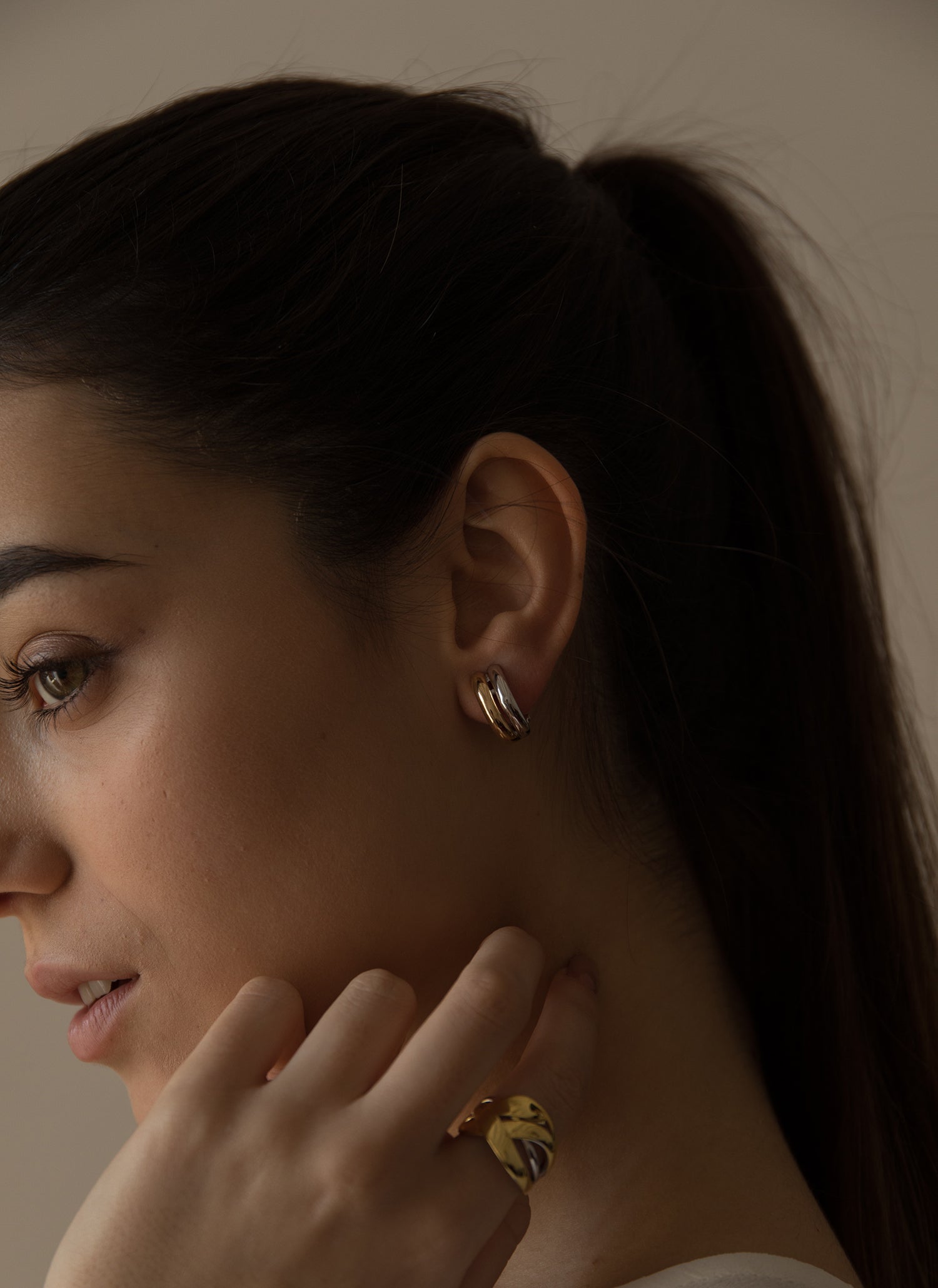 Boucles d'oreilles bicolore design double bande épaisse